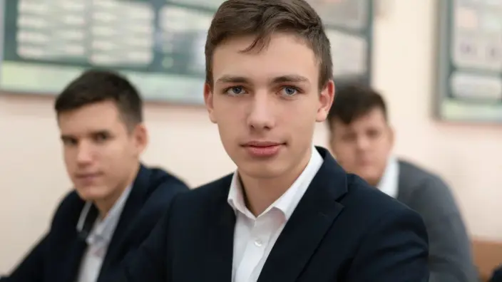 Вернуться к 10-летнему обучению в школе предложили в Общественной палате России