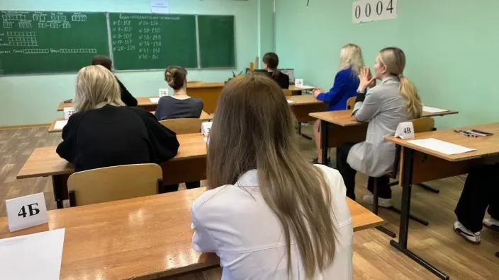 Родители старшеклассников поддержали идею пересдачи ЕГЭ по всем предметам по выбору