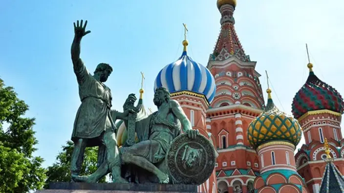 День народного единства: почему праздник отмечают на Казанскую