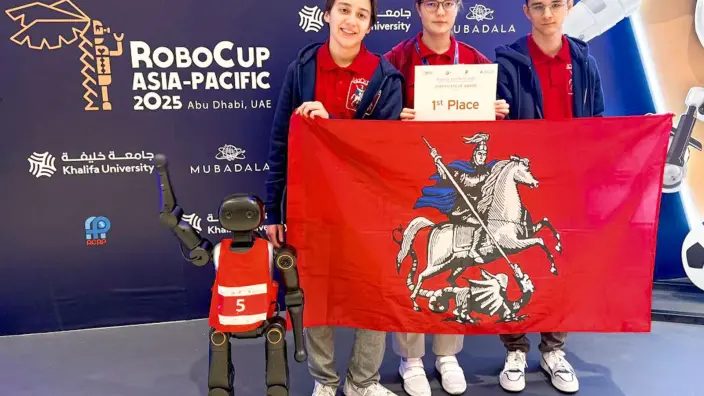 Трое московских школьников победили в международном чемпионате RoboCup