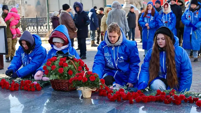 Сталинградская битва: волгоградские школьники, студенты и поисковики почтили память героев