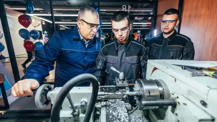 «Профессионалитет»: как колледжи и работадатели вместе готовят кадры будущего, рассказали в Правительстве